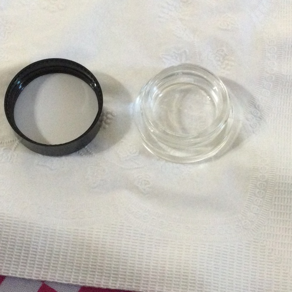 Chanel empty container - Picture 3 of 4